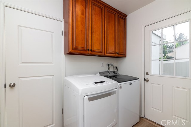 Detail Gallery Image 22 of 26 For 1241 Moncado Dr, Glendale,  CA 91207 - 3 Beds | 3 Baths