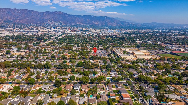 Detail Gallery Image 45 of 45 For 417 N Lamer St, Burbank,  CA 91506 - 5 Beds | 2 Baths