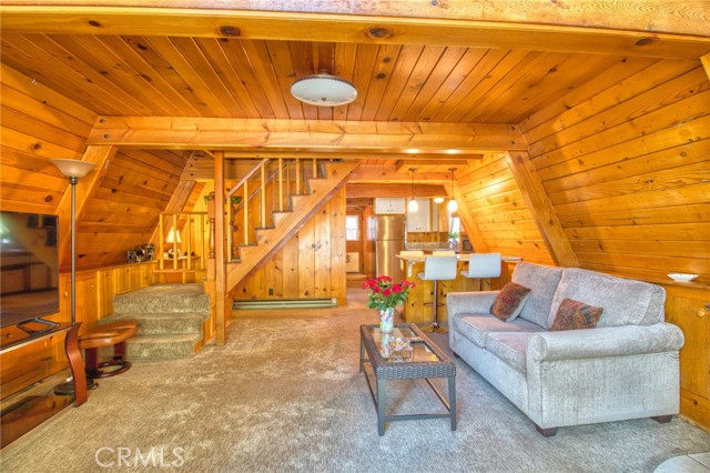 Detail Gallery Image 2 of 49 For 6253 Cardinal Rd, Wrightwood,  CA 92397 - 1 Beds | 1 Baths