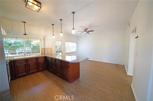28321 Evergreen Lane, Saugus CA: https://media.crmls.org/medias/d170028f-05ec-4cdd-a8ae-5154ea7f13c9.jpg