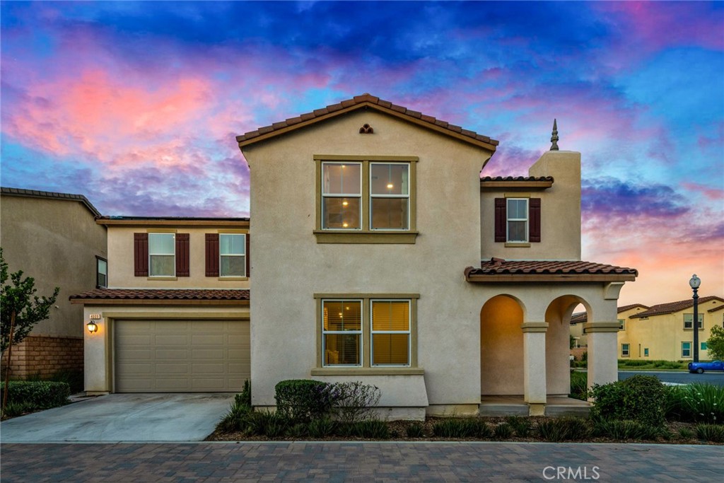 4009 E Catalina