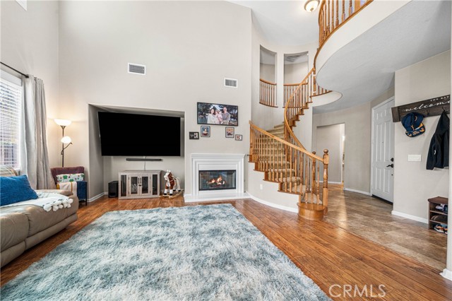 Detail Gallery Image 8 of 38 For 31923 Corte De Pinos, Winchester,  CA 92596 - 4 Beds | 3/1 Baths