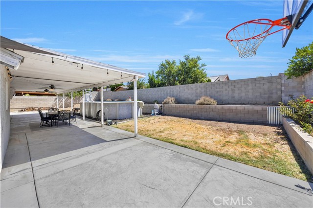 731 S Beechwood Avenue, Rialto CA: https://media.crmls.org/medias/d17189c8-02f5-47f3-ac84-9db2f166e548.jpg