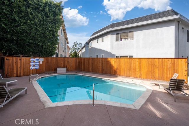 6151 Canterbury Drive, Culver City CA: https://media.crmls.org/medias/d171a071-0235-47ef-ad25-952f660d50f7.jpg