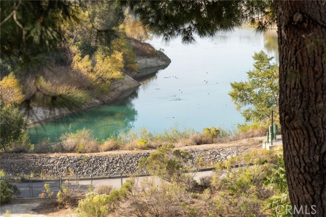 Detail Gallery Image 31 of 38 For 950 S Rim Crest Dr #12,  Anaheim Hills,  CA 92807 - 2 Beds | 2/1 Baths