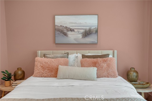 1123 E Ocean Blvd, Long Beach CA: https://media.crmls.org/medias/d171fb35-6575-46be-8dca-d9f66ba8eb61.jpg