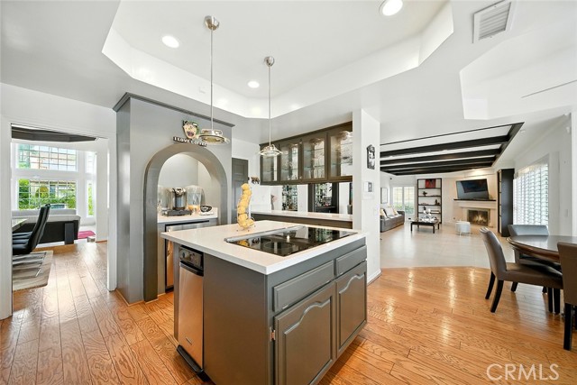 18200 Sandringham Court, Porter Ranch CA: https://media.crmls.org/medias/d172c514-40c3-4be6-b1ef-50c4c2f7a031.jpg