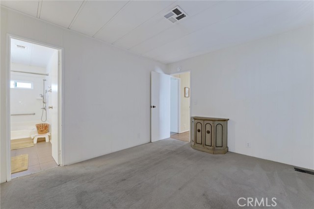 Detail Gallery Image 19 of 41 For 2550 Pacific Coast Hwy #42,  Torrance,  CA 90505 - 3 Beds | 2 Baths