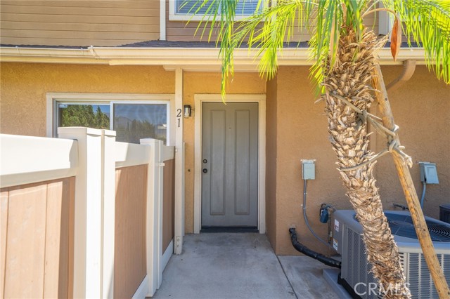 1460 Kendall Drive, San Bernardino CA: https://media.crmls.org/medias/d176a415-9258-4708-82eb-abcf65a28ac9.jpg