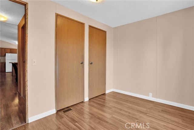 350 S Willow Avenue, Rialto CA: https://media.crmls.org/medias/d178406d-ae2a-48bf-ac63-5a013505d732.jpg