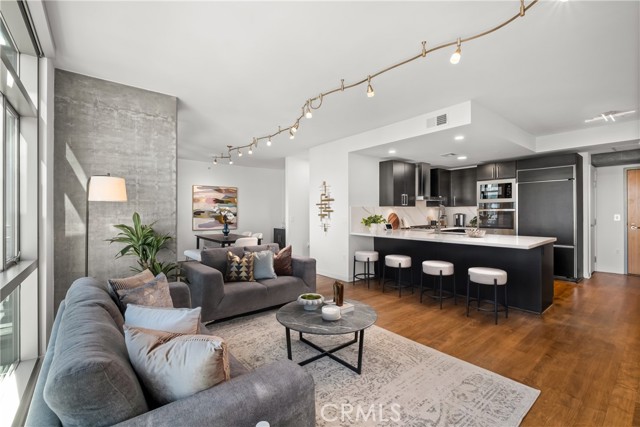 Detail Gallery Image 5 of 31 For 800 the Mark Ln #1806,  San Diego,  CA 92101 - 1 Beds | 1/1 Baths