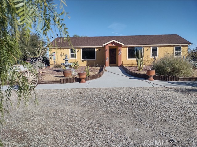 Detail Gallery Image 2 of 45 For 9189 Palomar Trl, Lucerne Valley,  CA 92356 - 2 Beds | 2 Baths