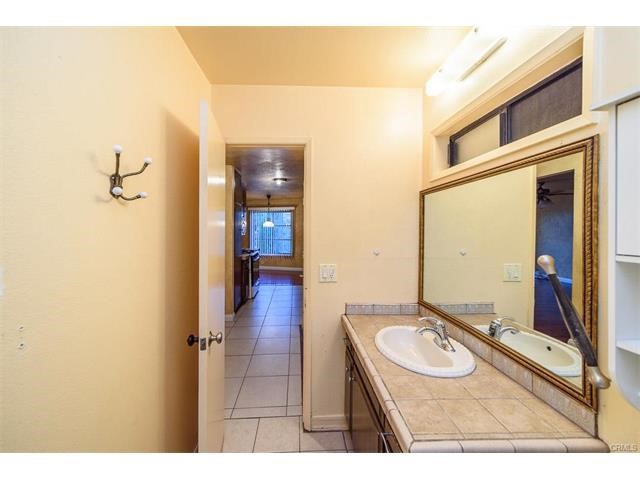 Detail Gallery Image 14 of 34 For 1534 Buena Vista #C,  San Clemente,  CA 92672 - 1 Beds | 1 Baths