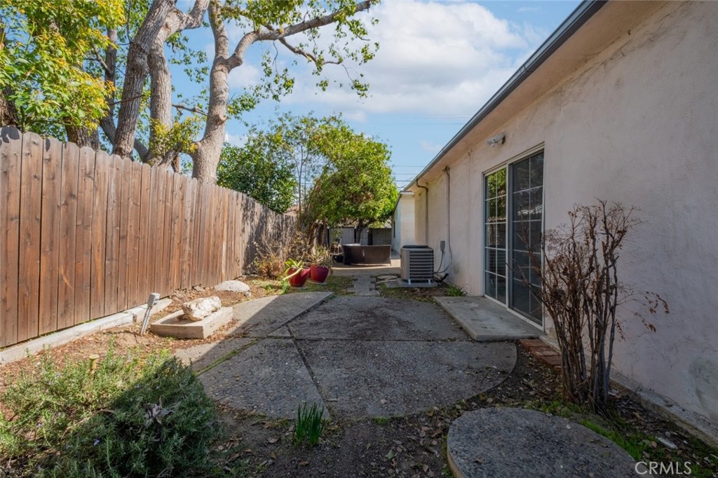 244 N Hollywood WayBurbank img 2