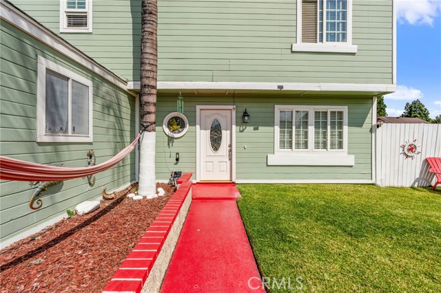 Detail Gallery Image 5 of 44 For 1949 Cottonwood, Colton,  CA 92324 - 3 Beds | 2/1 Baths