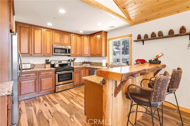 43485 Colusa Drive, Big Bear Lake CA: https://media.crmls.org/medias/d17bb08b-e9c5-4b12-a1f4-4ff5984b8290.jpg
