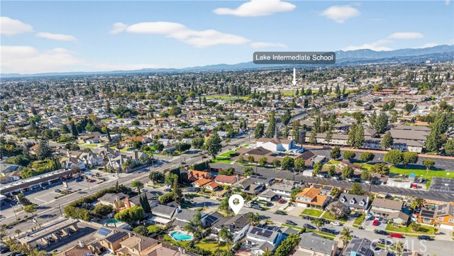 Detail Gallery Image 3 of 53 For 11062 Bixler Circle, Garden Grove,  CA 92840 - 5 Beds | 2/1 Baths