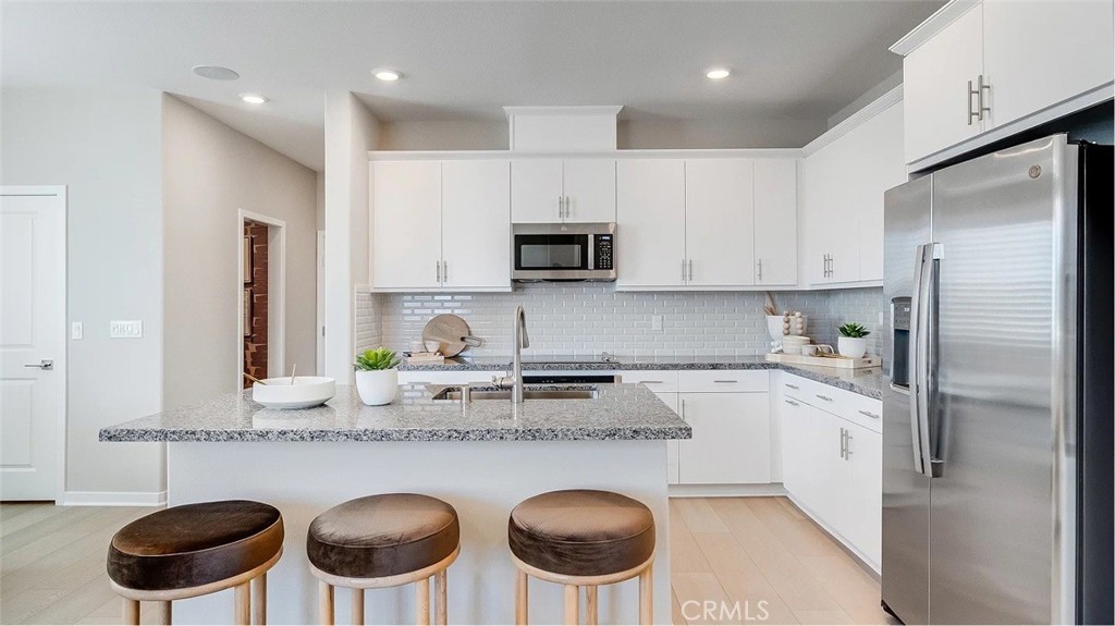 2591 Cloudview Privado