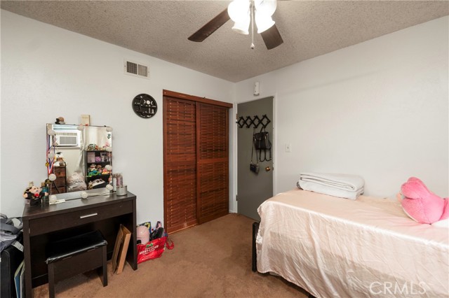 8841 California, Riverside CA: https://media.crmls.org/medias/d17d9dc2-282f-4ab7-ba22-b26049696b87.jpg