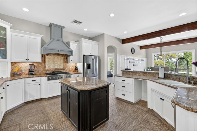 Detail Gallery Image 11 of 61 For 27513 Deer Creek Way, Keene,  CA 93531 - 4 Beds | 4/1 Baths