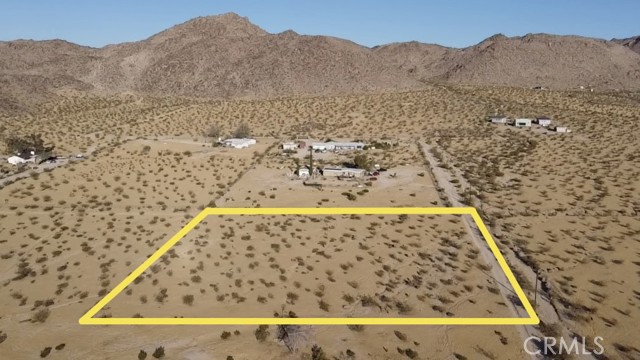 Detail Gallery Image 3 of 21 For 61769 Cowan Ln, Joshua Tree,  CA 92252 - – Beds | – Baths