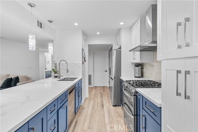 5325 Lindley Avenue, Tarzana CA: https://media.crmls.org/medias/d17fe977-6c68-4775-ab33-e935691d7075.jpg