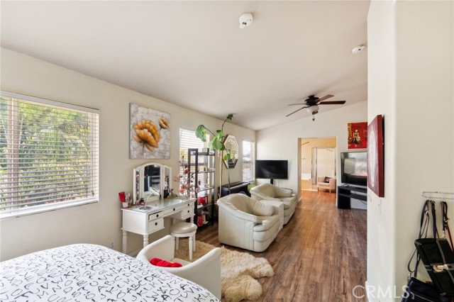 25880 Jumano Drive, Moreno Valley CA: https://media.crmls.org/medias/d180acb8-a672-402f-bf70-9f43ebe60a72.jpg