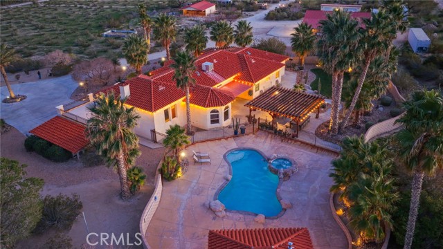 Detail Gallery Image 5 of 75 For 31024 Rabbit Springs Rd, Lucerne Valley,  CA 92356 - 4 Beds | 5 Baths
