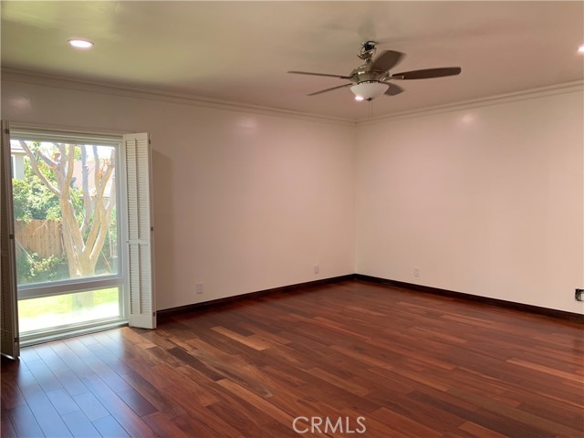 220 Laurel Avenue, Arcadia CA: https://media.crmls.org/medias/d1814ab2-e6e4-4653-b94e-4ae969f8df21.jpg