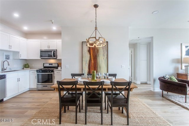 6938 Laurel Canyon Boulevard, North Hollywood CA: https://media.crmls.org/medias/d1822469-3fbb-45dc-9d8e-66cebcb2924d.jpg