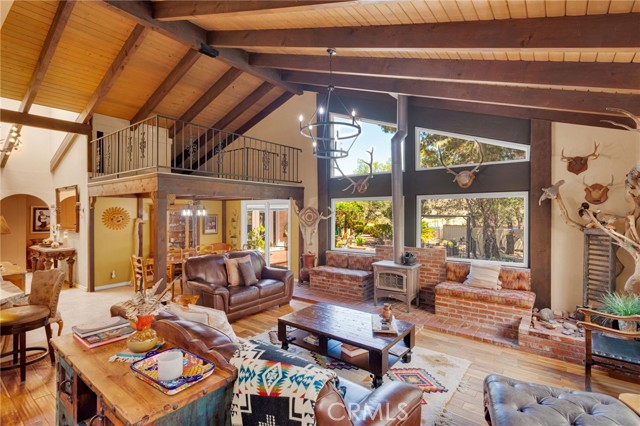 6375 Arrowhead Lake Road, Hesperia CA: https://media.crmls.org/medias/d18414c6-c849-4c94-acec-fc7dd10f3ae9.jpg