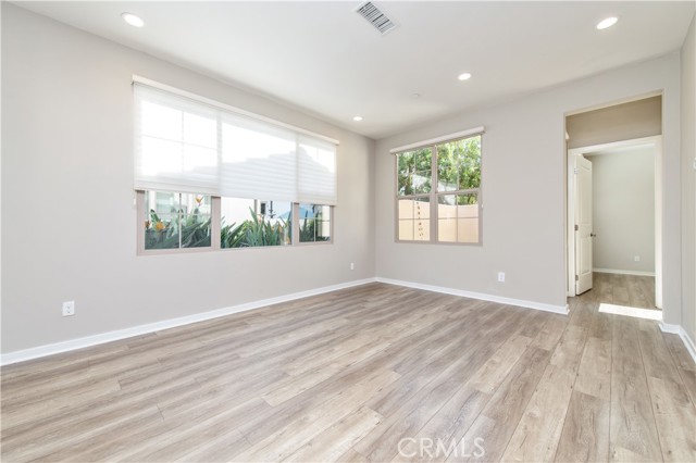 107 Tubeflower, Irvine CA: https://media.crmls.org/medias/d18434c0-b4df-4cce-877a-4ad15c307537.jpg