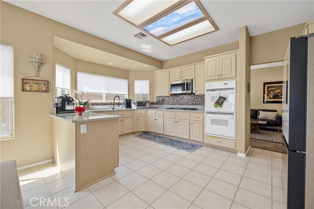 Image 8 of 43 For 78685 Naples Drive