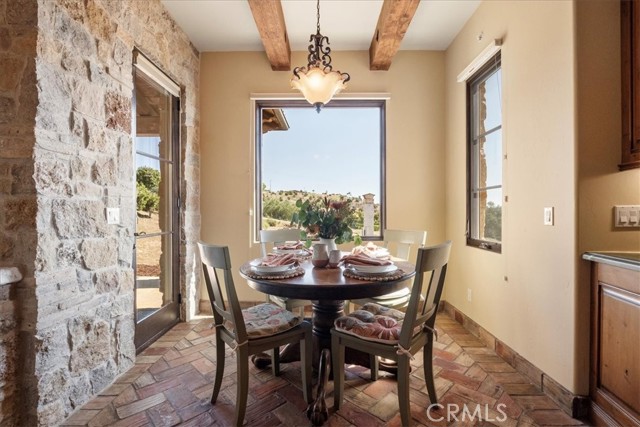 Detail Gallery Image 21 of 72 For 1470 via Chaparral, Fallbrook,  CA 92028 - 7 Beds | 5/2 Baths