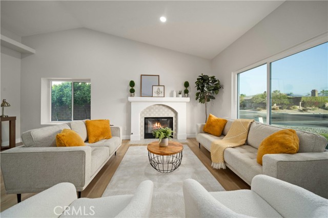 Detail Gallery Image 6 of 37 For 1501 Olga Way, Palm Springs,  CA 92262 - 4 Beds | 2 Baths