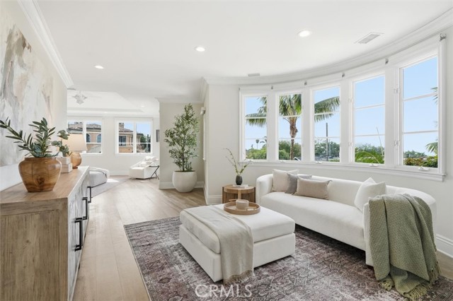 1000 Highview Ave, Manhattan Beach, California 90266, 5 Bedrooms Bedrooms, ,4 BathroomsBathrooms,Residential,For Sale,Highview Ave,SB25254287