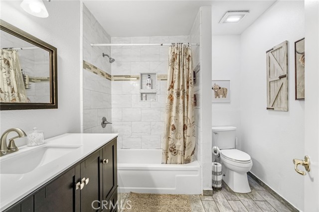 Detail Gallery Image 17 of 25 For 3849 N Stanford, Fresno,  CA 93727 - 3 Beds | 2 Baths