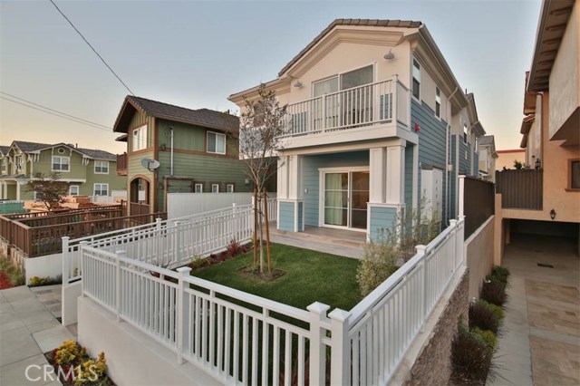 530 Francisca Avenue, Redondo Beach, California 90277, 4 Bedrooms Bedrooms, ,4 BathroomsBathrooms,Residential,Sold,Francisca,PV17006516