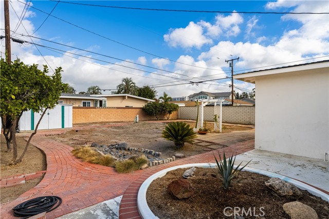 Detail Gallery Image 4 of 17 For 9671 Central Ave, Garden Grove,  CA 92844 - 3 Beds | 1/1 Baths