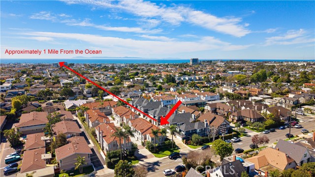 Detail Gallery Image 44 of 51 For 2421 E 16th #1,  Newport Beach,  CA 92663 - 4 Beds | 2/1 Baths