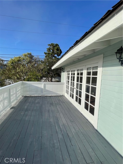 Detail Gallery Image 6 of 29 For 952 2nd. Street, Manhattan Beach,  CA 90266 - 5 Beds | 3 Baths