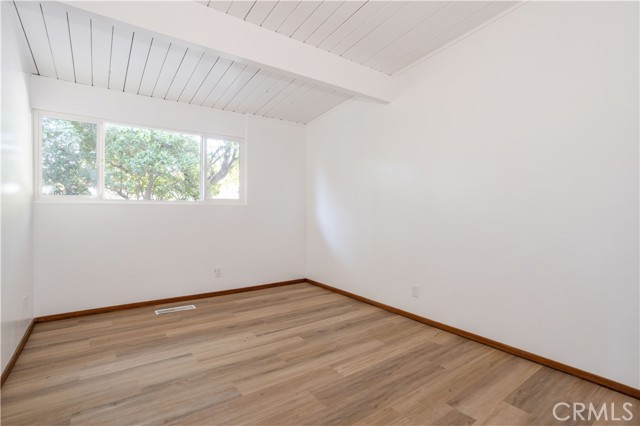 Detail Gallery Image 33 of 44 For 12719 Jimeno Ave, Granada Hills,  CA 91344 - 4 Beds | 2 Baths