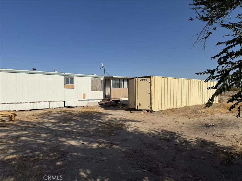 17833 Santa Fe Trail