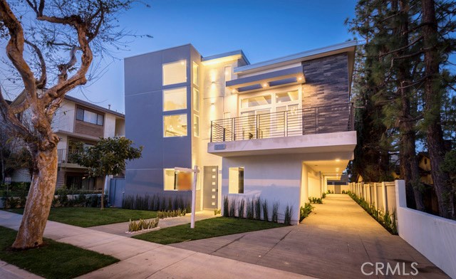 2119 Grant Avenue, Redondo Beach, California 90278, 4 Bedrooms Bedrooms, ,5 BathroomsBathrooms,Residential,Sold,Grant,PV17042900