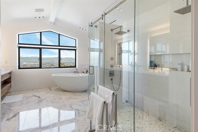 38 Saddleback, Rolling Hills CA: https://media.crmls.org/medias/d18d75b6-cd1c-49ab-b45e-b3160526a335.jpg