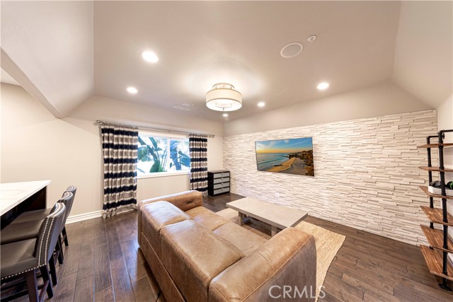 Detail Gallery Image 31 of 75 For 185 S Trish Ct, Anaheim Hills,  CA 92808 - 5 Beds | 4/1 Baths