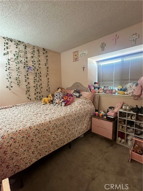 Detail Gallery Image 6 of 11 For 2341 N Palm Ave, Rialto,  CA 92377 - 3 Beds | 2/1 Baths