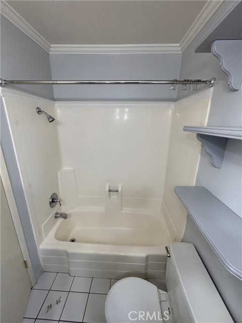Detail Gallery Image 21 of 37 For 1350 Cabrillo Park Dr #F,  Santa Ana,  CA 92701 - 1 Beds | 1 Baths