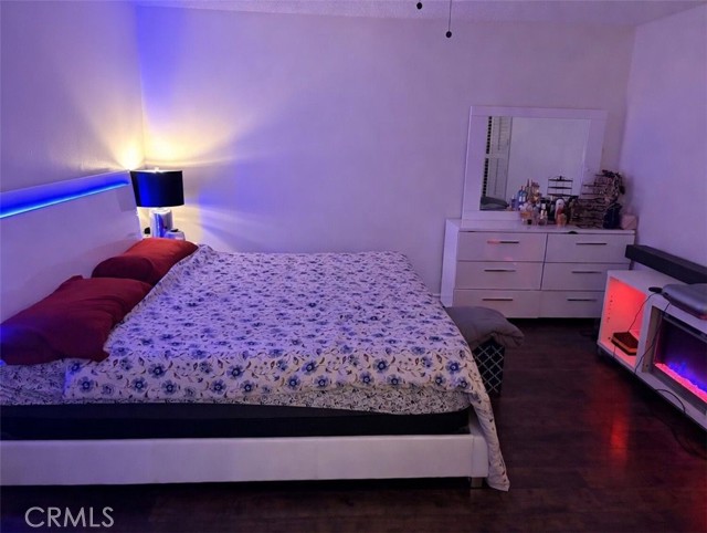 Detail Gallery Image 9 of 26 For 26172 Rainbow Glen, Newhall,  CA 91321 - 2 Beds | 2 Baths