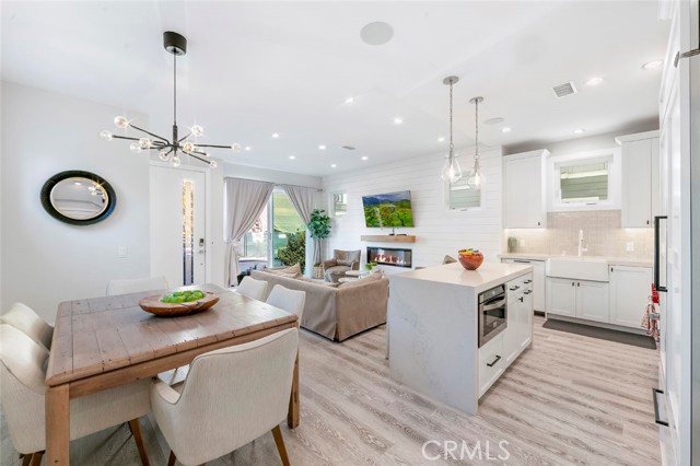 417 E Bay, Newport Beach CA: https://media.crmls.org/medias/d18e81dc-8281-4b67-998b-d86f101acb19.jpg
